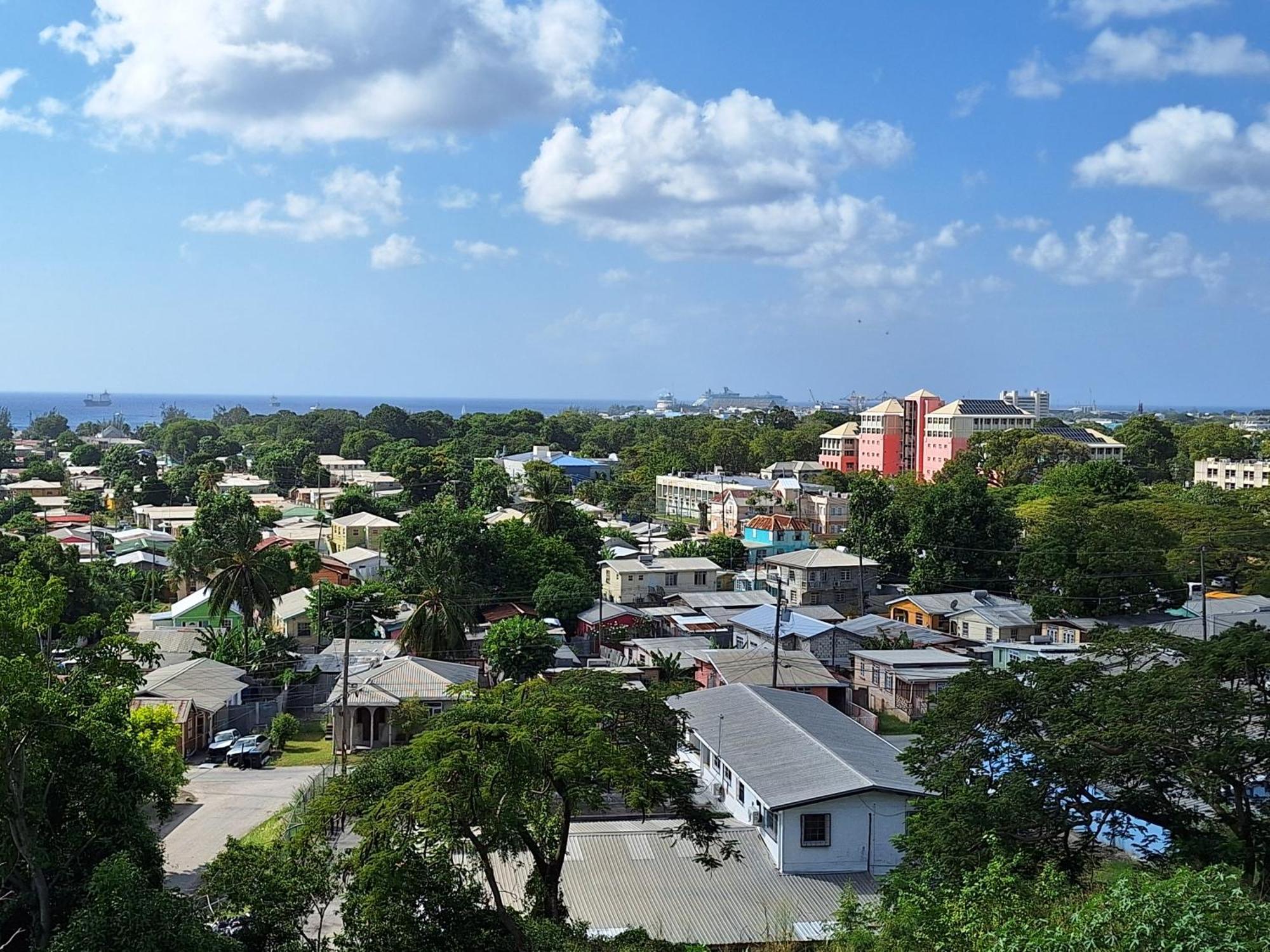 Ferienwohnung Norms Recently Renovated Bridgetown Exterior foto